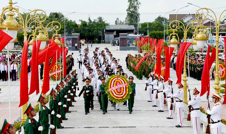 Đền Ơn Đáp Nghĩa Là Gì? Ý Nghĩa & Biểu Hiện