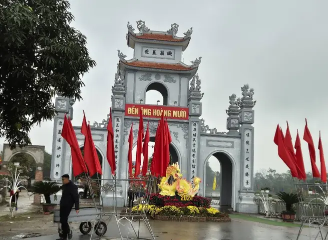 Khám Phá Đền Ông Hoàng Mười – Lịch Sử, Địa Điểm & Lễ Hội