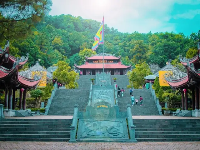 Đền Thờ Chu Văn An: Vị Trí, Ý Nghĩa & Giá Trị