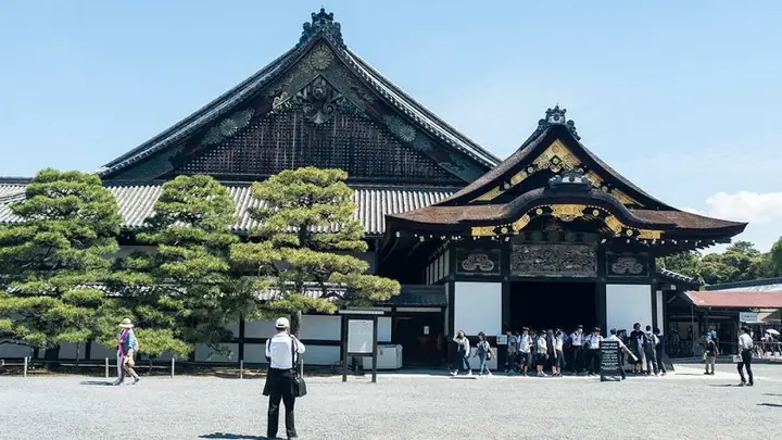 Đền Meiji Jingu: Khám Phá Không Gian Tâm Linh Tokyo Đền Meiji Jingu: Khám Phá Không Gian Tâm Linh Tokyo