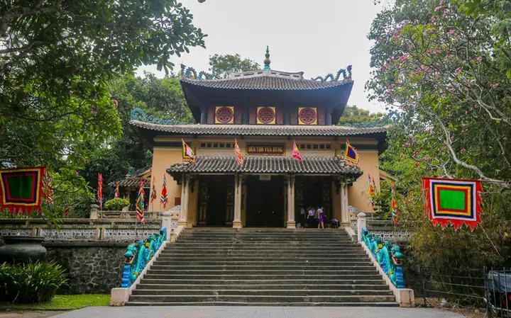 Đền Thờ Vua Hùng Quận 9 Không Gian Linh Thiêng Bình Yên