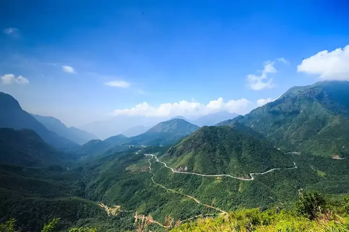 Khám Phá Đèo Ô Quy Hồ: Hướng Dẫn Du Lịch Và Điểm Tham Quan