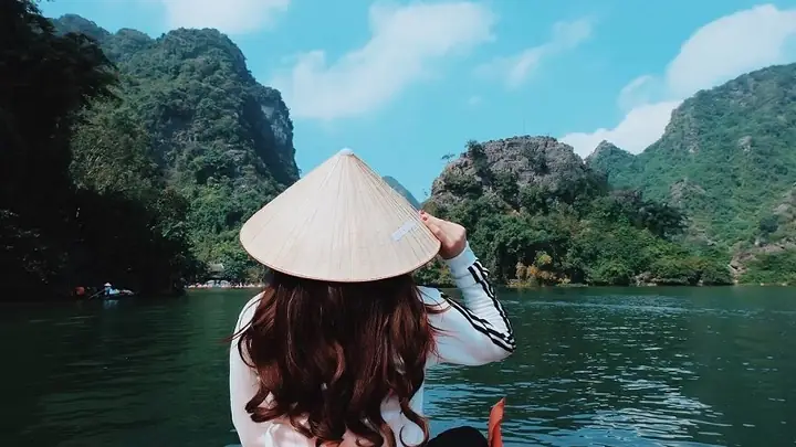 Khám Phá Thời Gian Du Lịch Ninh Bình Đẹp Nhất Cho Mọi Mùa