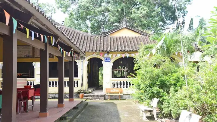 Đình Phú Nhuận Bến Tre: Hành Trình Khám Phá Di Sản Văn Hóa Trăm Năm