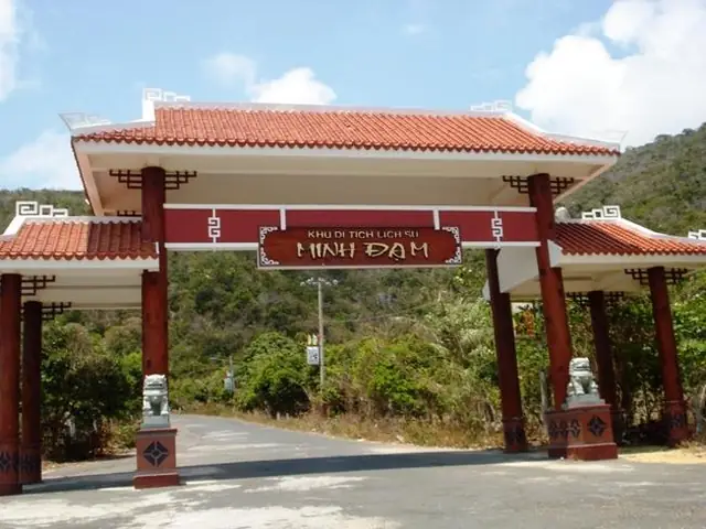 Khám Phá Núi Minh Đạm – Địa Điểm Du Lịch Lịch Sử Hàng Đầu Vũng Tàu