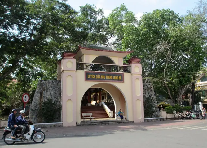 Khám Phá 10 Di Tích Lịch Sử Vĩnh Long Đáng Thăm Cho Du Khách Khám Phá 10 Di Tích Lịch Sử Vĩnh Long Đáng Thăm Cho Du Khách