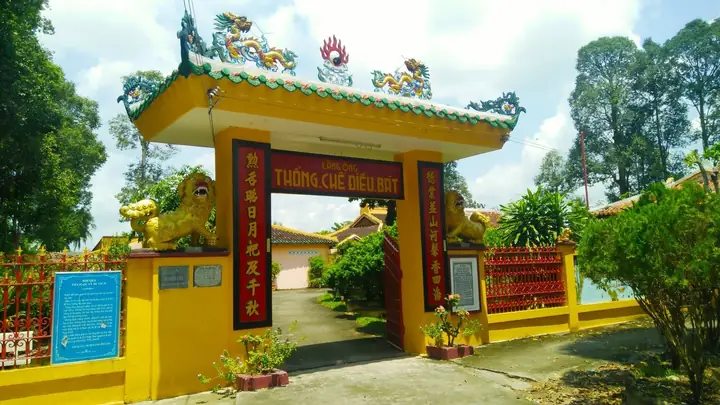 Khám Phá 10 Di Tích Lịch Sử Vĩnh Long Đáng Thăm Cho Du Khách Khám Phá 10 Di Tích Lịch Sử Vĩnh Long Đáng Thăm Cho Du Khách