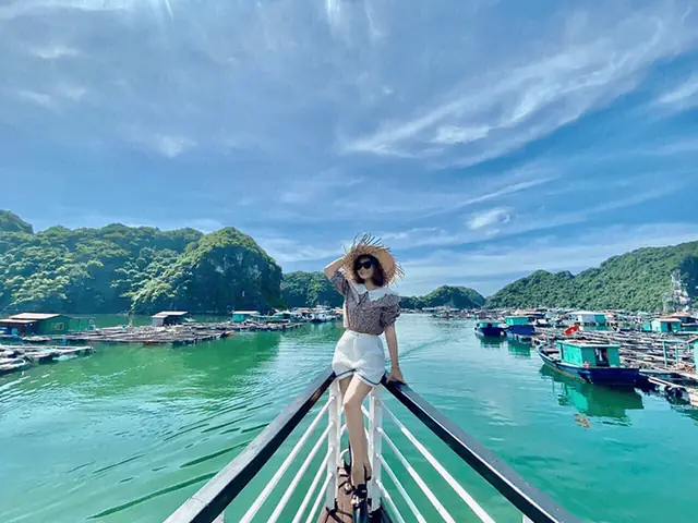 Cẩm Nang Du Lịch Vịnh Lan Hạ - Cát Bà Toàn Tập: Từ A Đến Z Cho Chuyến Đi Hoàn Hảo Cẩm Nang Du Lịch Vịnh Lan Hạ - Cát Bà Toàn Tập: Từ A Đến Z Cho Chuyến Đi Hoàn Hảo