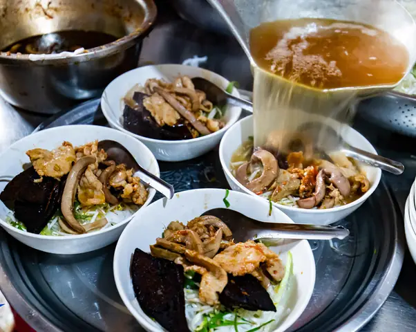 Cẩm Nang Địa Điểm Du Xuân Miền Bắc Toàn Tập: Khám Phá 7 Tỉnh Thành Đáng Đi Nhất Cẩm Nang Địa Điểm Du Xuân Miền Bắc Toàn Tập: Khám Phá 7 Tỉnh Thành Đáng Đi Nhất