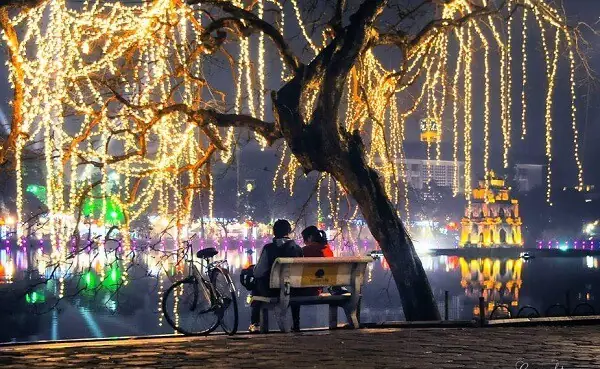 Khám Phá 10 Địa Điểm Hẹn Hò Lãng Mạn Ở Hà Nội Cho Cặp Đôi Khám Phá 10 Địa Điểm Hẹn Hò Lãng Mạn Ở Hà Nội Cho Cặp Đôi