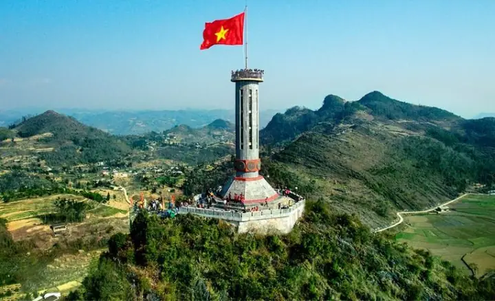 Điểm Cực Việt Nam: Vị Trí, Tọa Độ & Thay Đổi Điểm Cực Việt Nam: Vị Trí, Tọa Độ & Thay Đổi