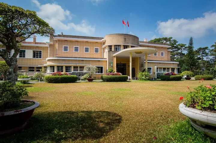 Khám Phá Dinh 3 Đà Lạt: Lịch Sử, Kiến Trúc Và Trải Nghiệm