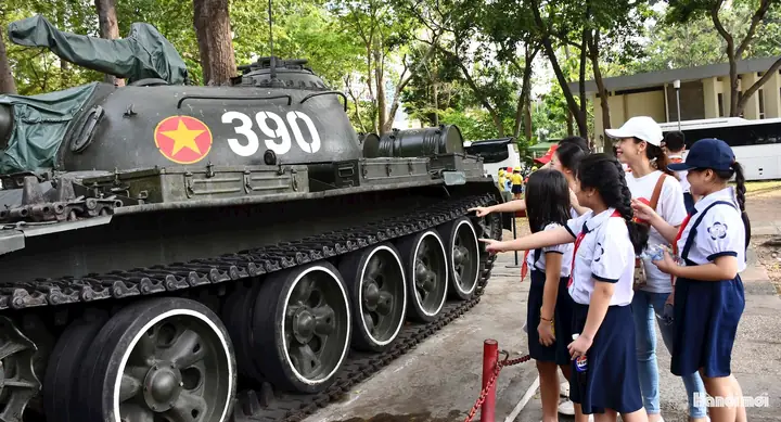 Đình Thông Nhất Giờ Tham Quan: Hướng Dẫn Chi Tiết Thời Gian Tối Ưu