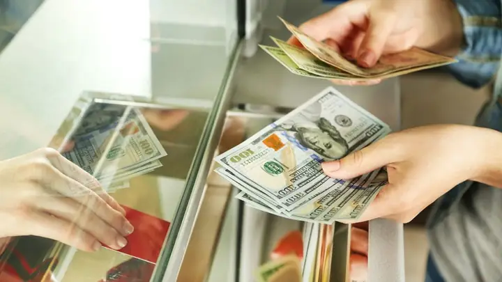 Đổi Tiền Đô: 3 Địa Điểm An Toàn, Tỷ Giá Tốt Cho Du Khách Đổi Tiền Đô: 3 Địa Điểm An Toàn, Tỷ Giá Tốt Cho Du Khách