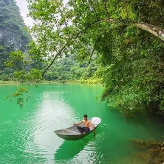 Thảo Nguyên Đồng Lâm Lạng Sơn: Cẩm Nang Khám Phá Thiên Đường Nước Giữa Lòng Núi