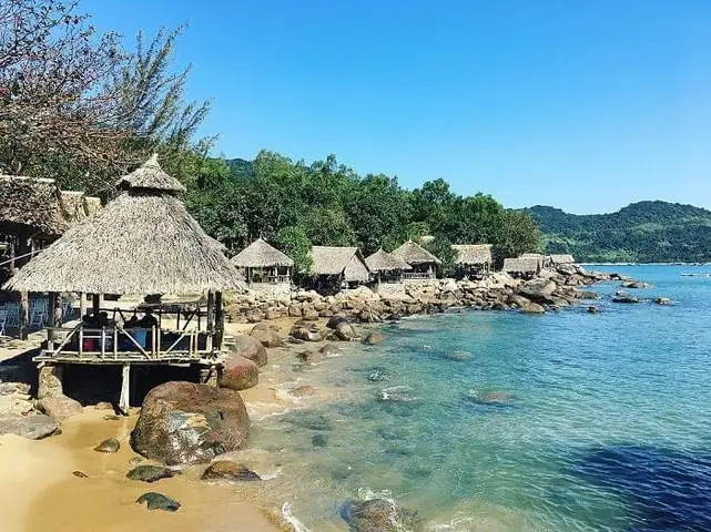 Du Lịch Bán Đảo Sơn Trà: Khám Phá Điểm Đến Xanh Mát