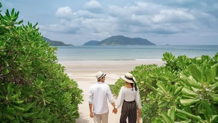 Cẩm Nang Du Lịch Côn Đảo Tự Túc Toàn Tập: Từ A Đến Z Cho Hành Trình Hoàn Hảo Cẩm Nang Du Lịch Côn Đảo Tự Túc Toàn Tập: Từ A Đến Z Cho Hành Trình Hoàn Hảo