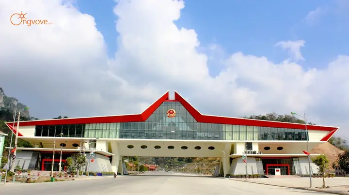 Cửa Khẩu Quốc Tế Hữu Nghị Lạng Sơn: Cẩm Nang Khám Phá Điểm Đến Biên Giới Trọng Điểm