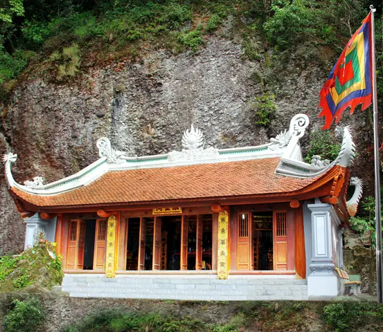Cẩm Nang Du Lịch Ba Vì 1 Ngày: Khám Phá Đền Thượng, Vườn Quốc Gia Và Làng Văn Hóa
