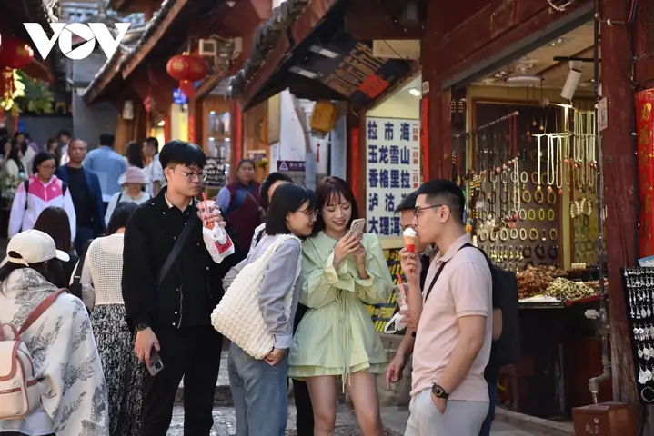 Du Lịch Dịp Tết Nguyên Đán 2026: Cẩm Nang Điểm Đến Và Lễ Hội