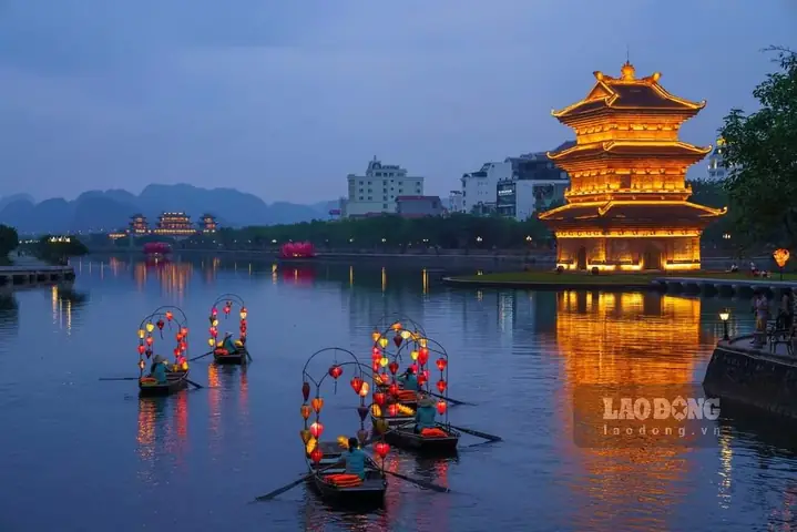 Du Lịch Hoa Lư Ninh Bình: Cẩm Nang Khám Phá Thành Phố Di Sản Văn Hóa