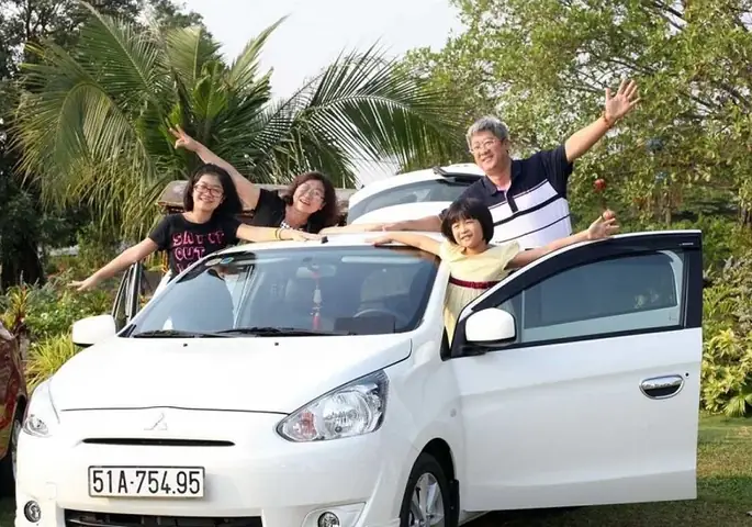 Cẩm Nang Du Lịch Huế Bằng Ô Tô Tự Lái Từ A-z: Toàn Diện Và Thực Tế Cẩm Nang Du Lịch Huế Bằng Ô Tô Tự Lái Từ A-z: Toàn Diện Và Thực Tế
