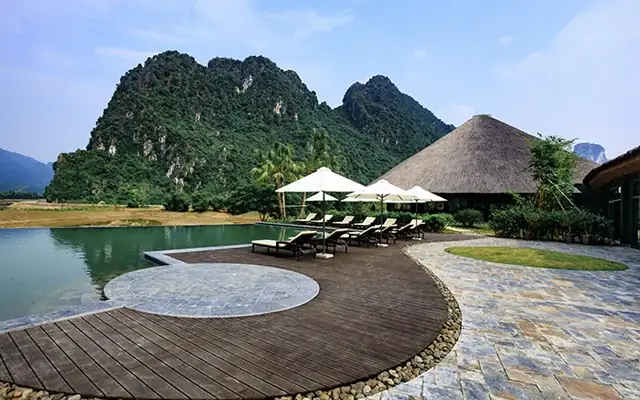 Khám Phá Du Lịch Kim Bôi Hòa Bình: Điểm Đến, Hoạt Động & Lưu Ý