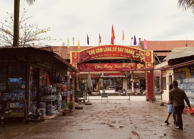 Khám Phá Làng Gốm Bát Tràng – Hướng Dẫn Du Lịch Cho Người Yêu Nghệ Thuật