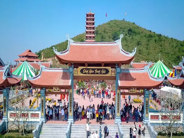 Du Lịch Nam Đàn Nghệ An: Hành Trình Khám Phá Vùng Đất Lịch Sử Và Thiên Nhiên Hữu Tình Du Lịch Nam Đàn Nghệ An: Hành Trình Khám Phá Vùng Đất Lịch Sử Và Thiên Nhiên Hữu Tình