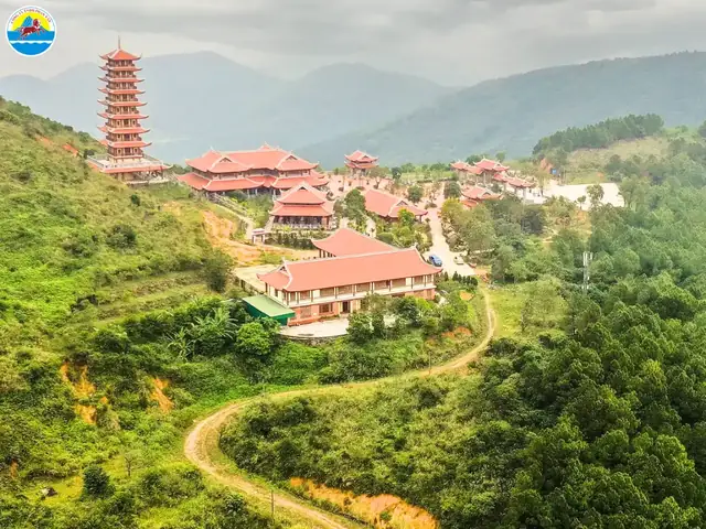 Du Lịch Nam Đàn Nghệ An: Hành Trình Khám Phá Vùng Đất Lịch Sử Và Thiên Nhiên Hữu Tình Du Lịch Nam Đàn Nghệ An: Hành Trình Khám Phá Vùng Đất Lịch Sử Và Thiên Nhiên Hữu Tình