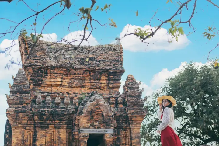 Lập Kế Hoạch Tour Ninh Thuận 1 Ngày: Địa Điểm, Hoạt Động & Mẹo Tiết Kiệm