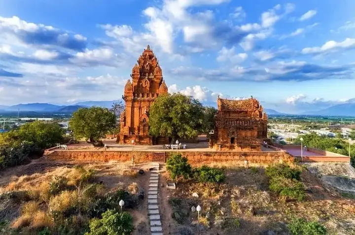 Khám Phá Tháp Chàm Ninh Thuận – Di Tích Chăm Cho Du Lịch