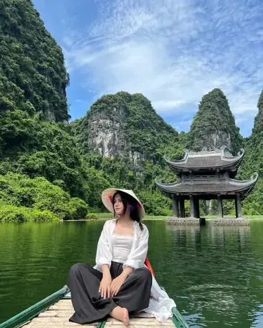 Tour Tràng An 1 Ngày: Lịch Trình & Kinh Nghiệm