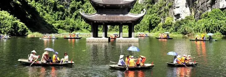 Tour Tràng An 1 Ngày: Lịch Trình & Kinh Nghiệm