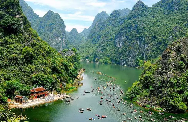 Du Lịch Tràng An Ninh Bình: Cẩm Nang Khám Phá Di Sản Thiên Nhiên Và Văn Hóa
