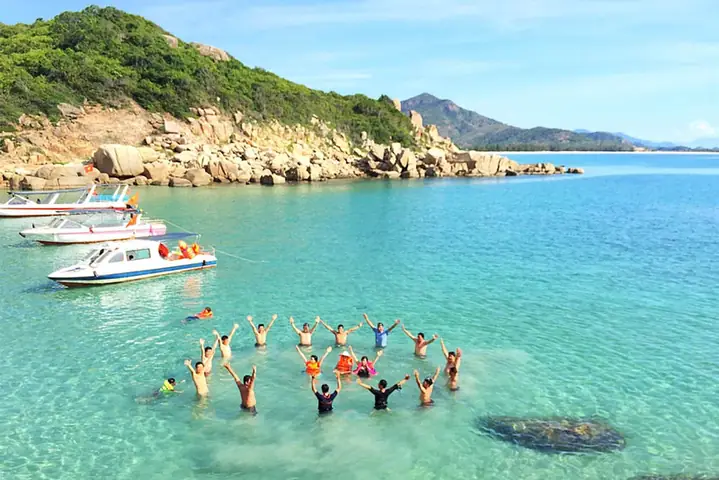 Du Lịch Vĩnh Hy 2 Ngày 1 Đêm: Lịch Trình Và Mẹo Cho Chuyến Đi Hoàn Hảo Du Lịch Vĩnh Hy 2 Ngày 1 Đêm: Lịch Trình Và Mẹo Cho Chuyến Đi Hoàn Hảo