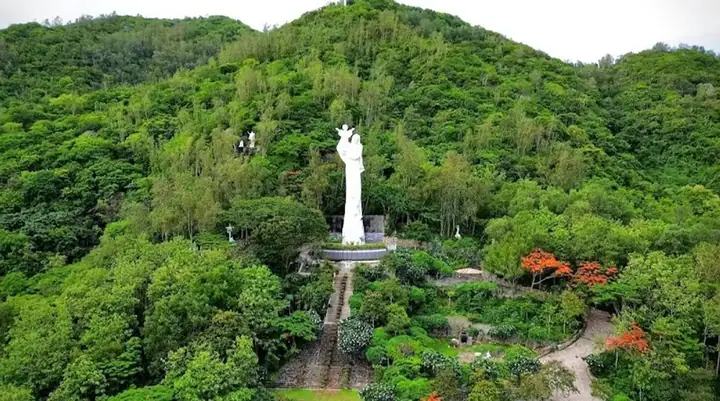 Khám Phá Đền Thánh Đức Mẹ Bãi Dâu: Lịch Sử, Kiến Trúc, Chỉ Dẫn