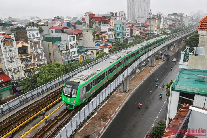 Đường Sắt Trên Cao Hà Nội: Tổng Quan Về Dự Án, Tiến Độ Và Tác Động Đô Thị Đường Sắt Trên Cao Hà Nội: Tổng Quan Về Dự Án, Tiến Độ Và Tác Động Đô Thị