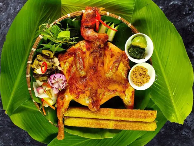 10 Quán Gà Nướng Cơm Lam Đà Lạt Ngon & View Xịn