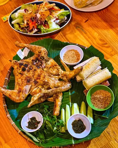 Top 7 Quán Gà Nướng Cơm Lam Ngon Nhất Gia Lai