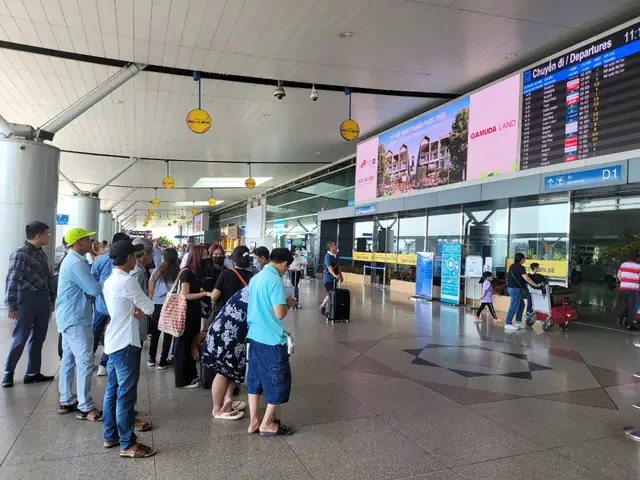 Hướng Dẫn Nhà Ga T2 Tân Sơn Nhất: Vị Trí, Dịch Vụ, Di Chuyển