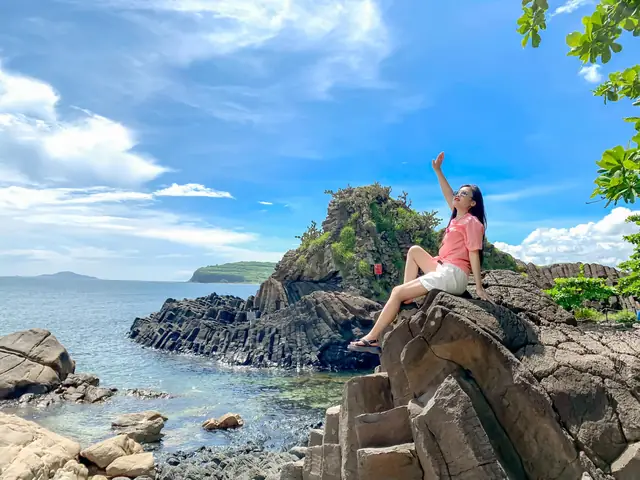 Ghềnh Đá Đĩa Phú Yên: Cẩm Nang Khám Phá Tuyệt Tác Thiên Nhiên