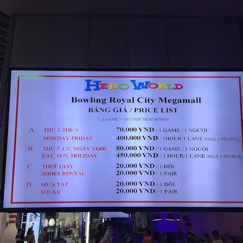 Giá Vé & Kinh Nghiệm Chơi Bowling Royal City