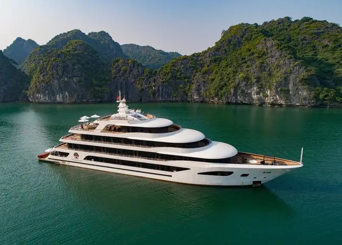 Giá Thuê Du Thuyền Hạ Long: Bảng Giá Chi Tiết Giá Thuê Du Thuyền Hạ Long: Bảng Giá Chi Tiết