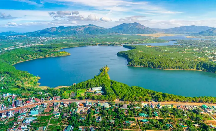 Giá Vé Máy Bay Sài Gòn Gia Lai: So Sánh Chi Tiết Các Hãng Hàng Không Giá Vé Máy Bay Sài Gòn Gia Lai: So Sánh Chi Tiết Các Hãng Hàng Không