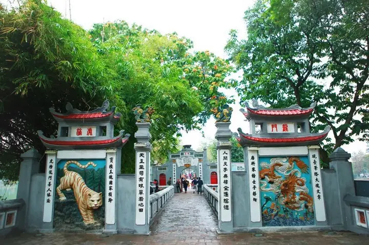 Giá Vé Vào Đền Ngọc Sơn 2026: Cập Nhật Chi Tiết Và Mẹo Tham Quan Giá Vé Vào Đền Ngọc Sơn 2026: Cập Nhật Chi Tiết Và Mẹo Tham Quan