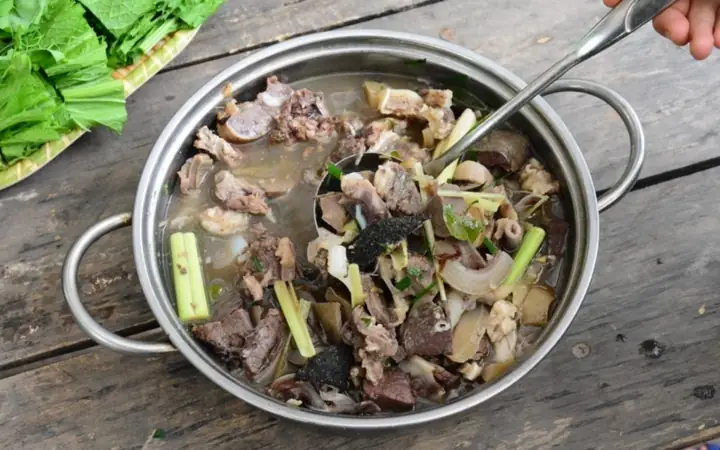 Hướng Dẫn Nấu Thắng Cố Bò Truyền Thống Chuẩn Tây Bắc Tại Nhà Hướng Dẫn Nấu Thắng Cố Bò Truyền Thống Chuẩn Tây Bắc Tại Nhà