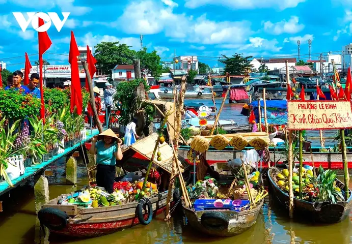 Khám Phá Chợ Nổi Cái Răng: Nét Đặc Sắc Miền Tây