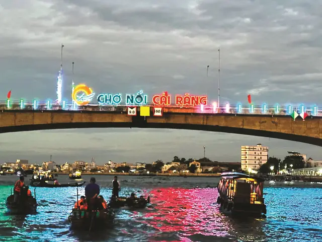 Khám Phá Chợ Nổi Cái Răng: Nét Đặc Sắc Miền Tây