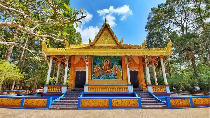 Khám Phá Sóc Trăng: Điểm Đến Văn Hóa - Tín Ngưỡng Độc Đáo Của Đất Mũi